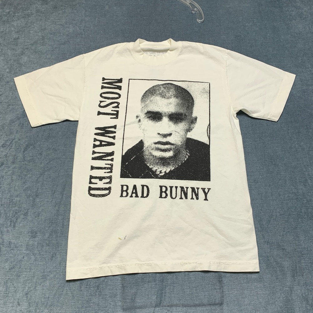 Bad Bunny Most Wanted Nadie Sabe Lo Que Va A Pasar Manana T Shirt Mens S White